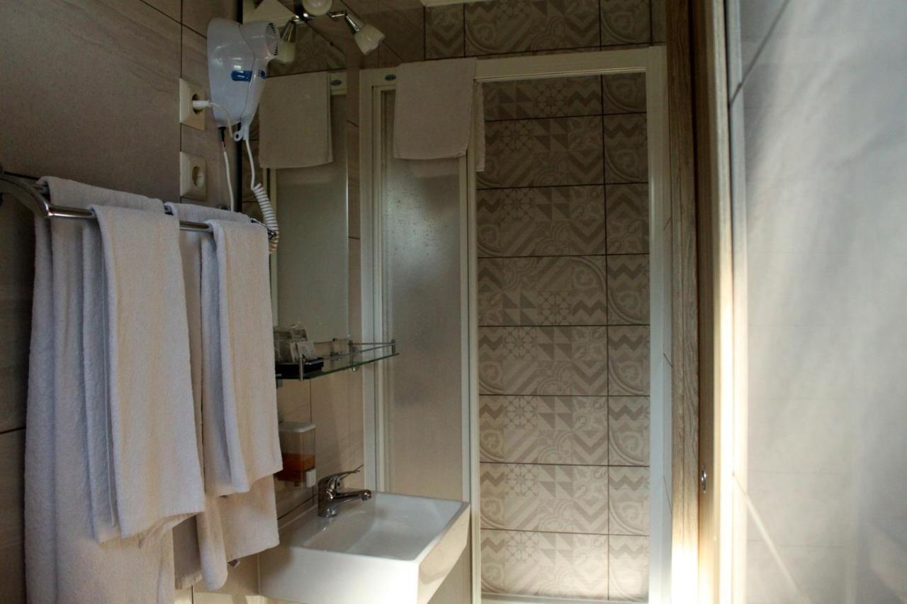 Guesthouse Rezekov Podrum Jastrebarsko Buitenkant foto