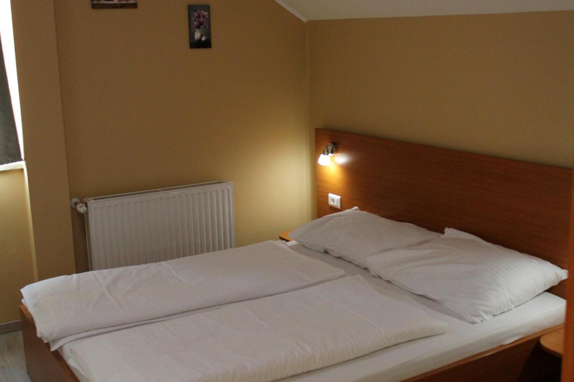 Guesthouse Rezekov Podrum Jastrebarsko Buitenkant foto