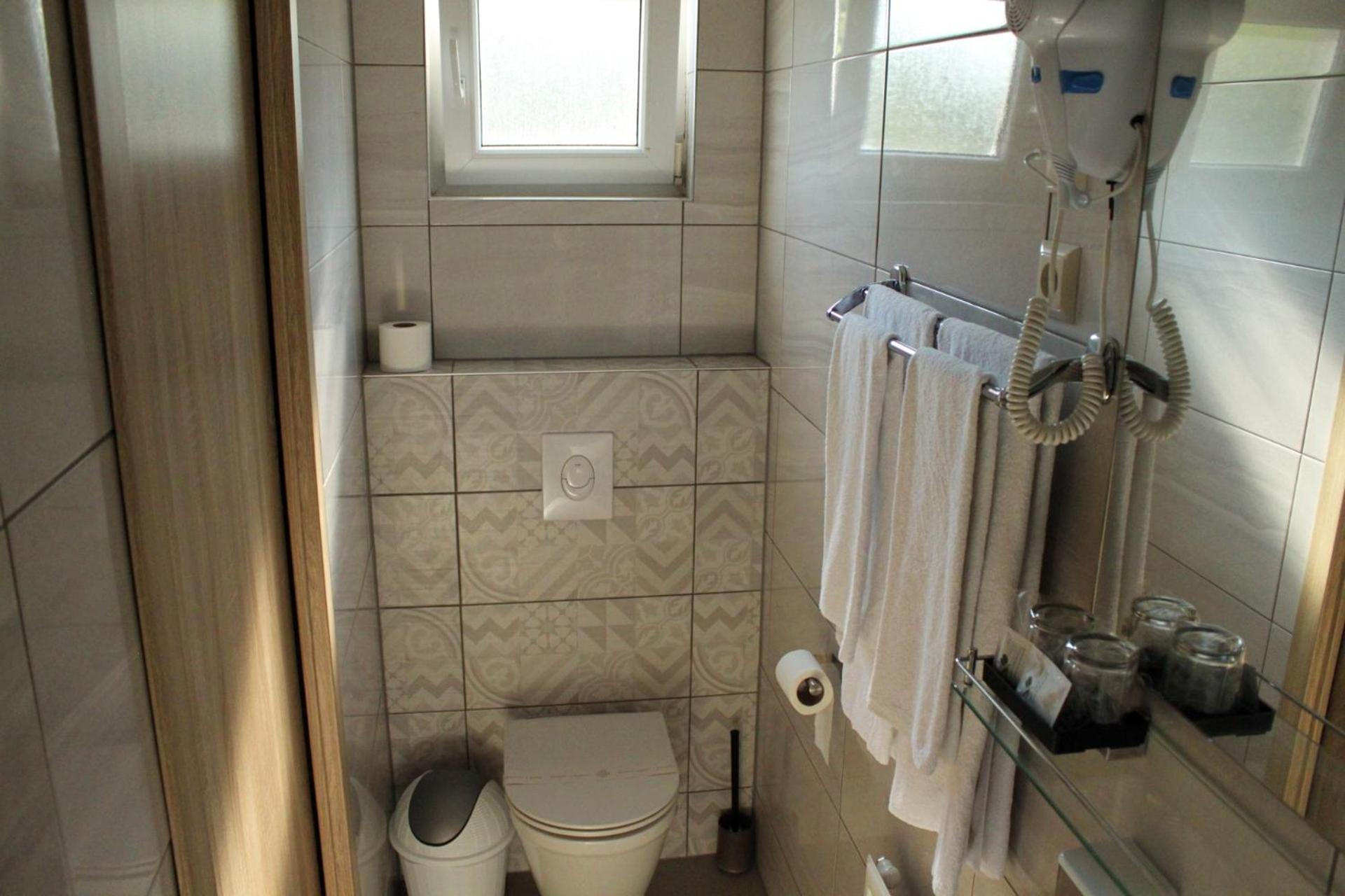 Guesthouse Rezekov Podrum Jastrebarsko Buitenkant foto