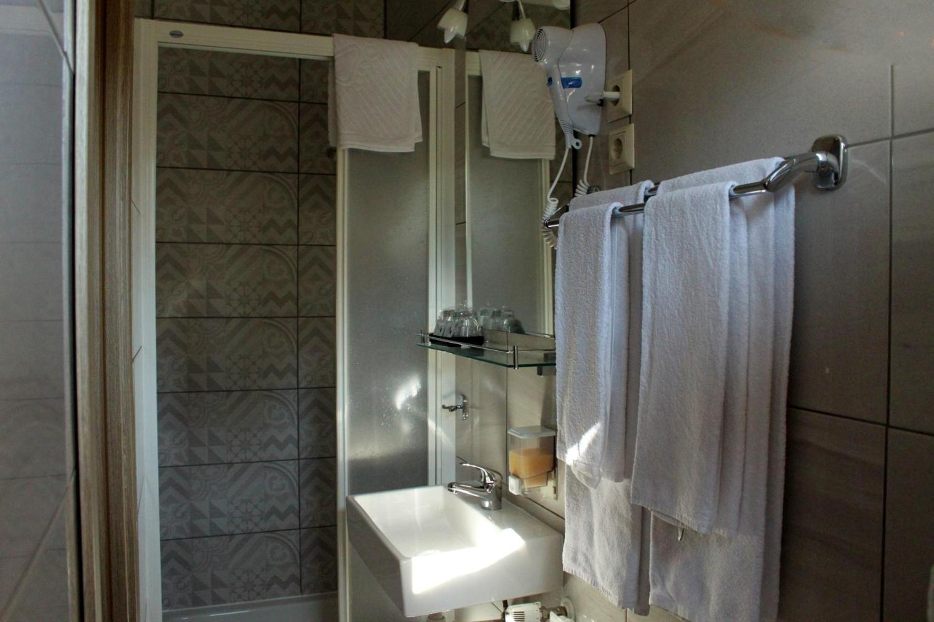 Guesthouse Rezekov Podrum Jastrebarsko Buitenkant foto