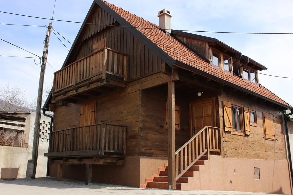 Guesthouse Rezekov Podrum Jastrebarsko Buitenkant foto